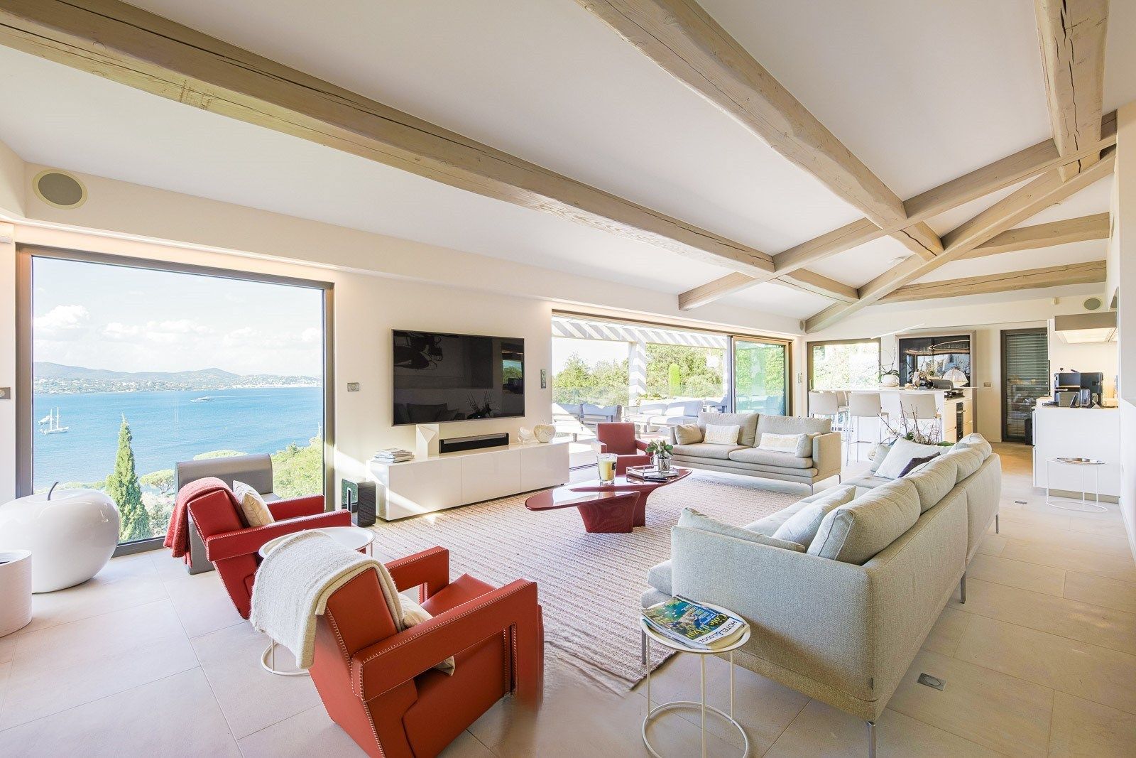 maison 9 Pièces en vente sur GASSIN (83580)