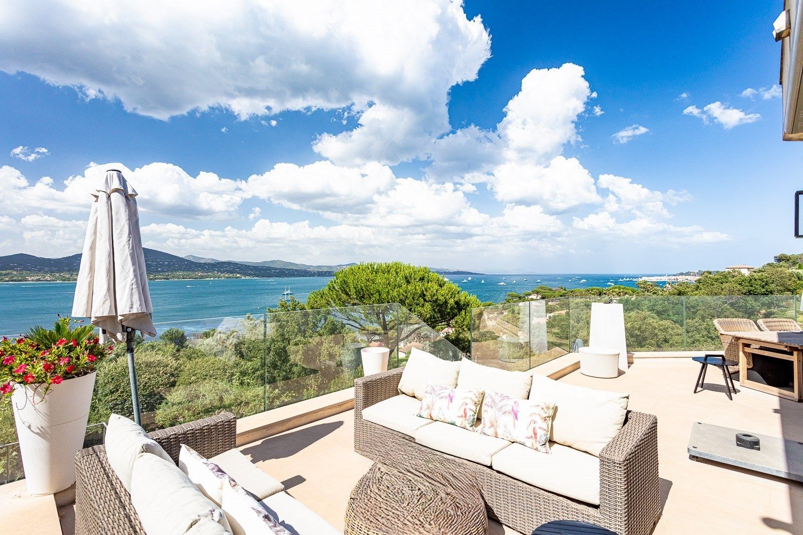 maison 9 Pièces en vente sur GASSIN (83580)