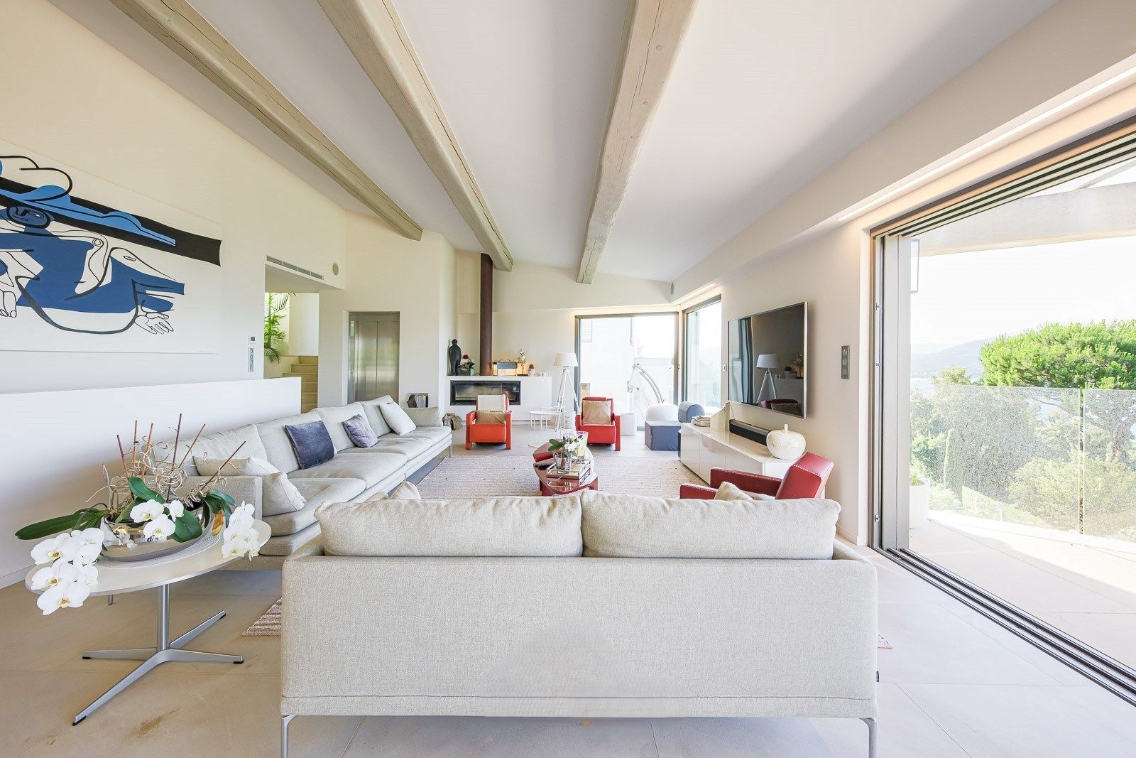 maison 9 Pièces en vente sur GASSIN (83580)