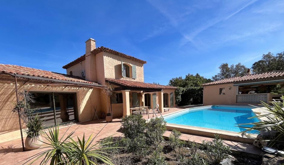 maison 6 Pièces en vente sur LA CROIX VALMER (83420)