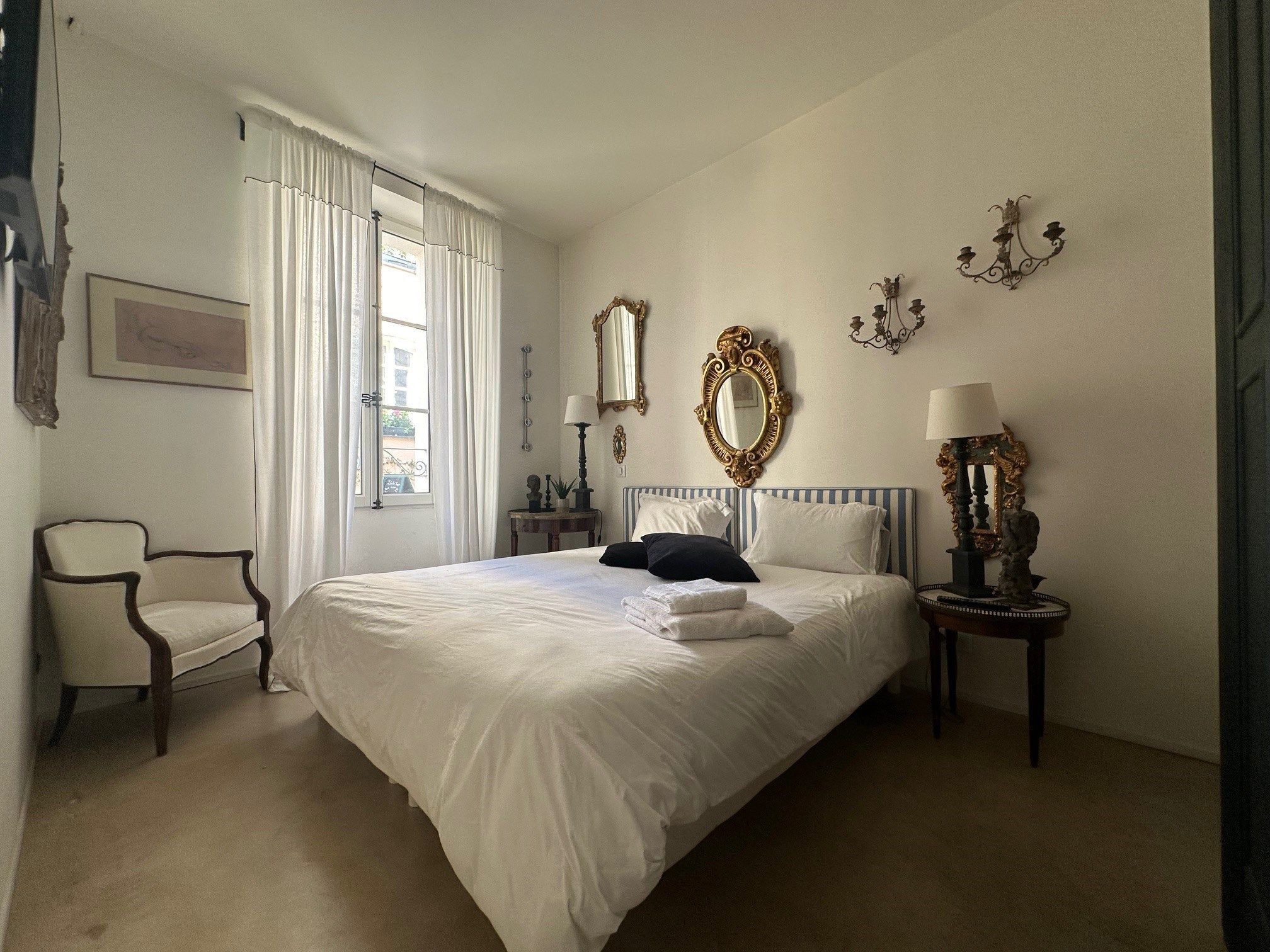 maison de ville 6 Pièces en vente sur ST TROPEZ (83990)