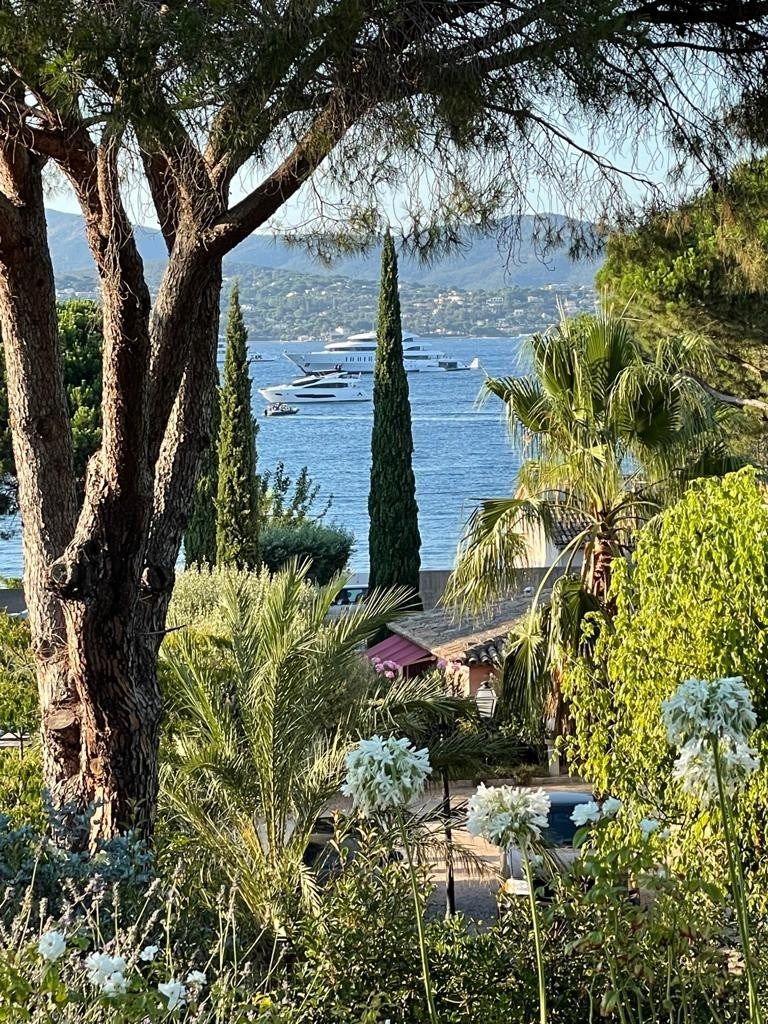 maison 10 Pièces en vente sur GASSIN (83580)