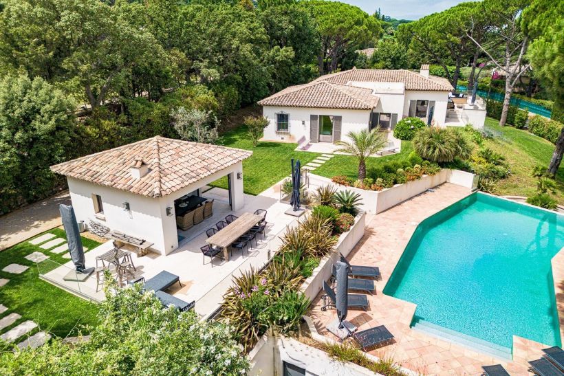 maison 10 Pièces en vente sur GASSIN (83580)