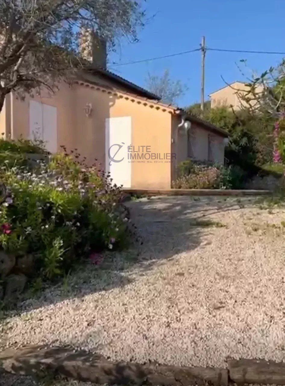house 8 Rooms for sale on Saint-Tropez (83990)