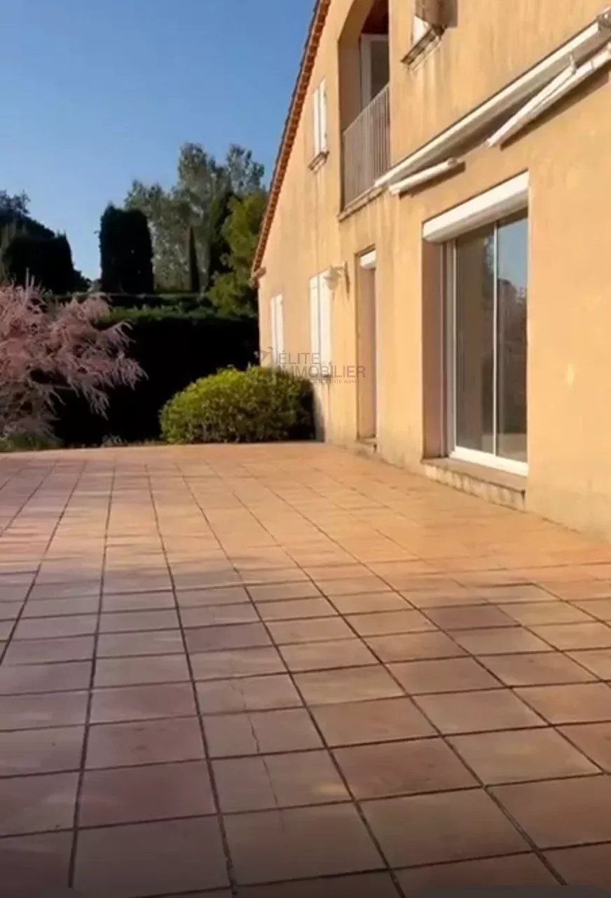 maison 8 Pièces en vente sur Saint-Tropez (83990)