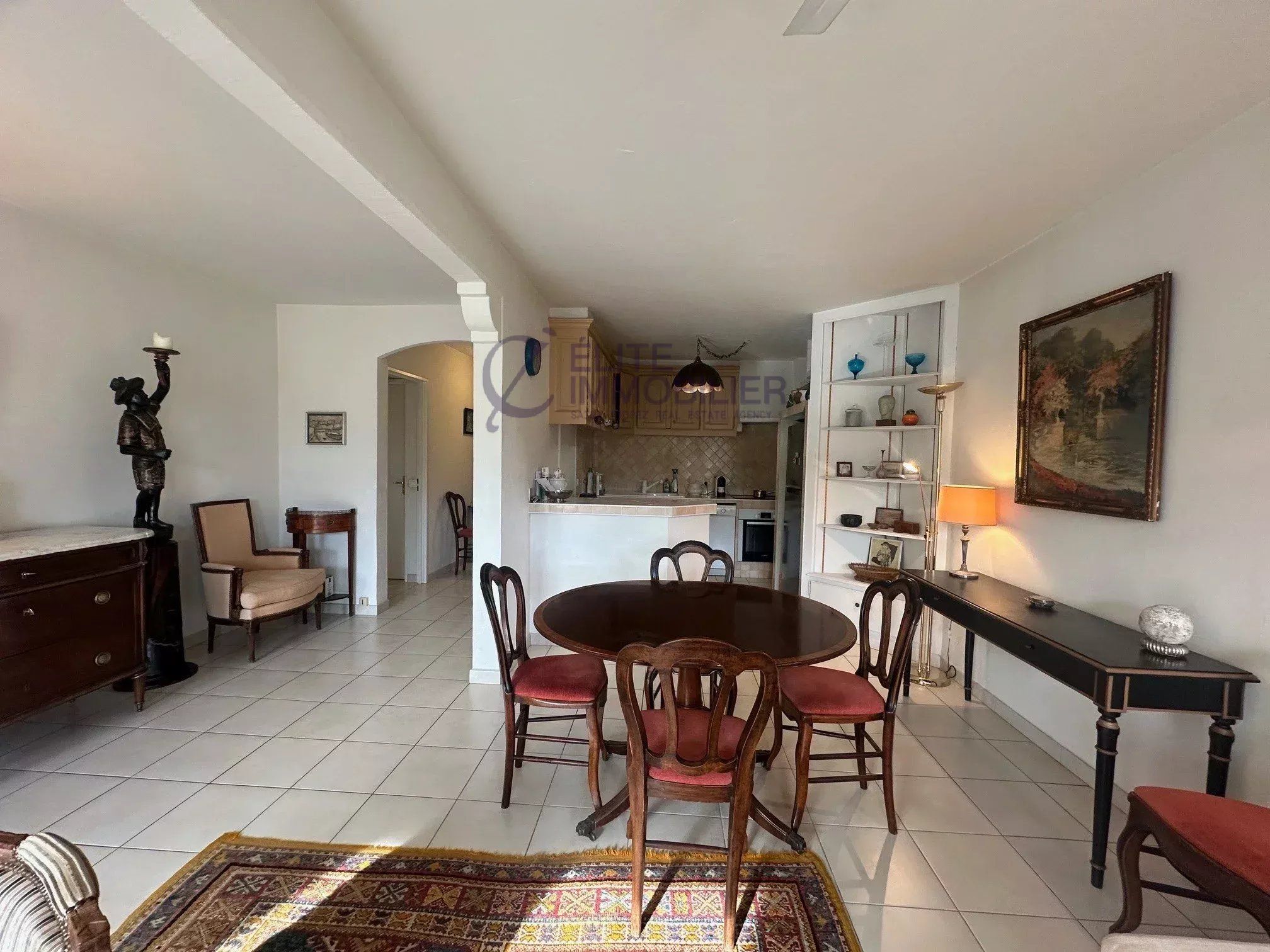 apartment 3 Rooms for sale on Saint-Tropez (83990)