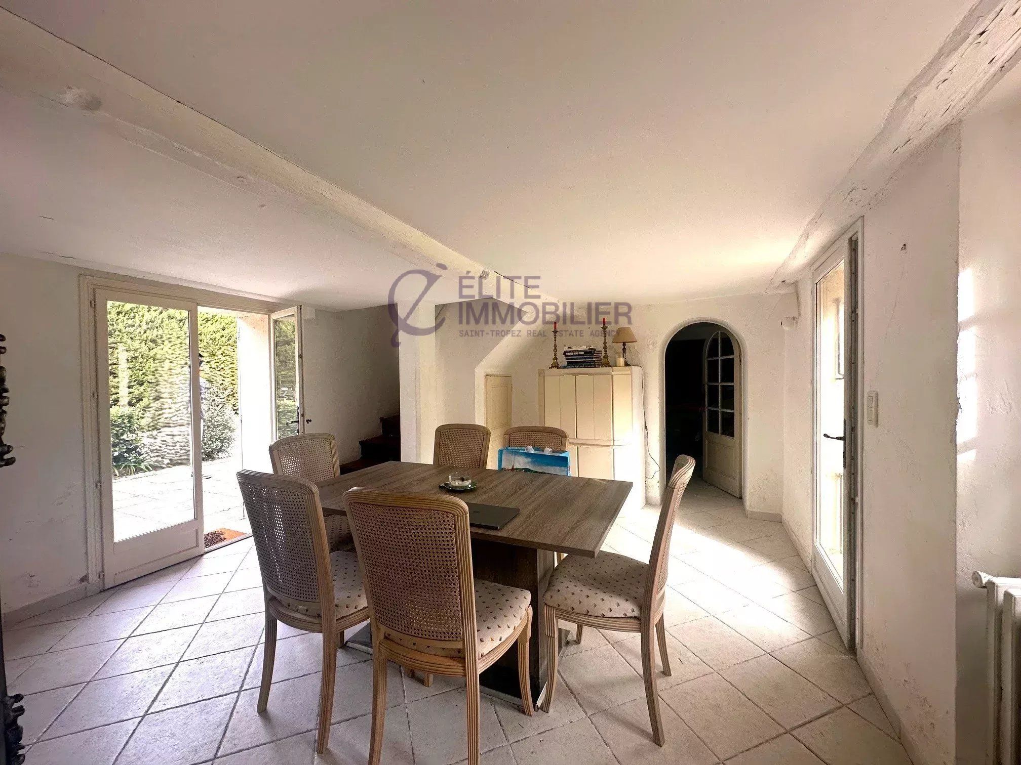 maison 6 Pièces en vente sur Saint-Tropez (83990)