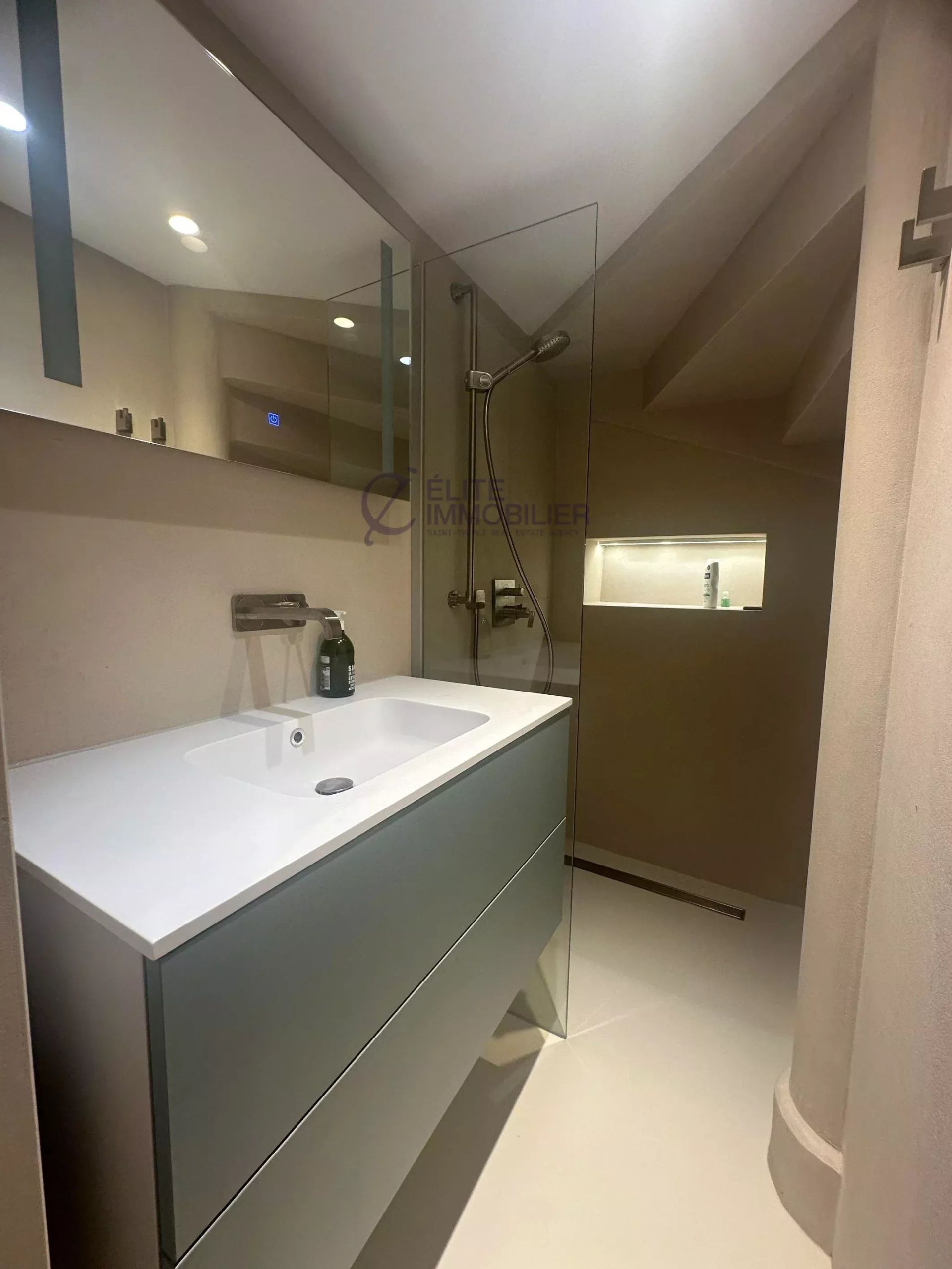 maison de ville 3 Pièces en vente sur Saint-Tropez (83990)