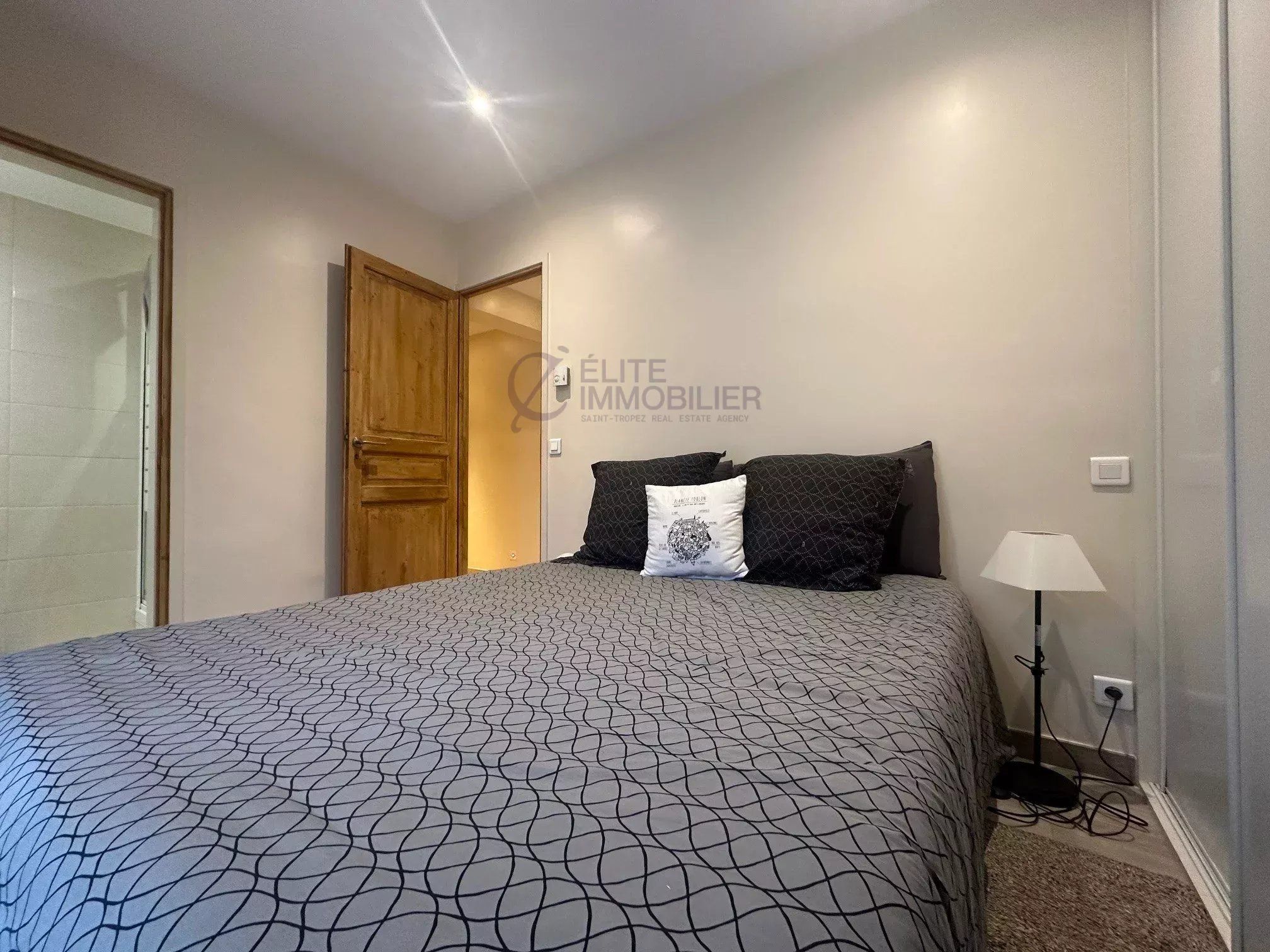 house 4 Rooms for sale on Saint-Tropez (83990)