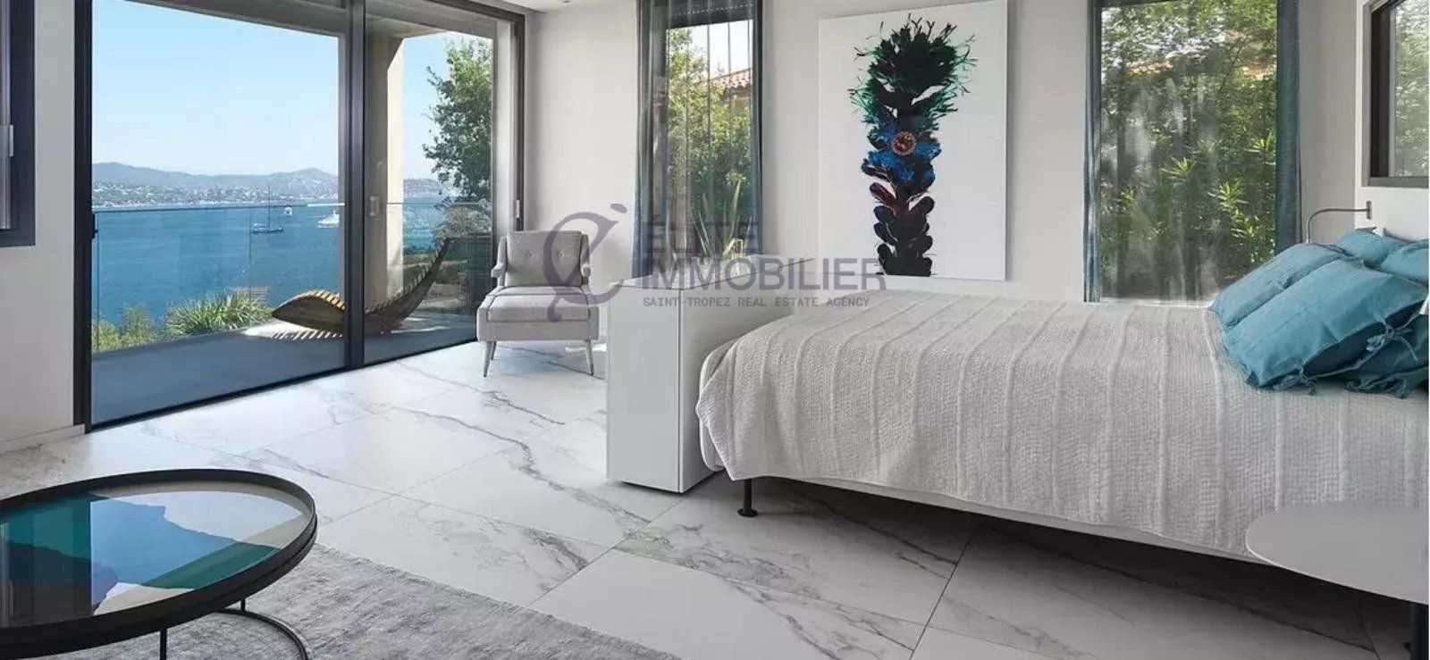 villa 8 Rooms for sale on Gassin (83580)