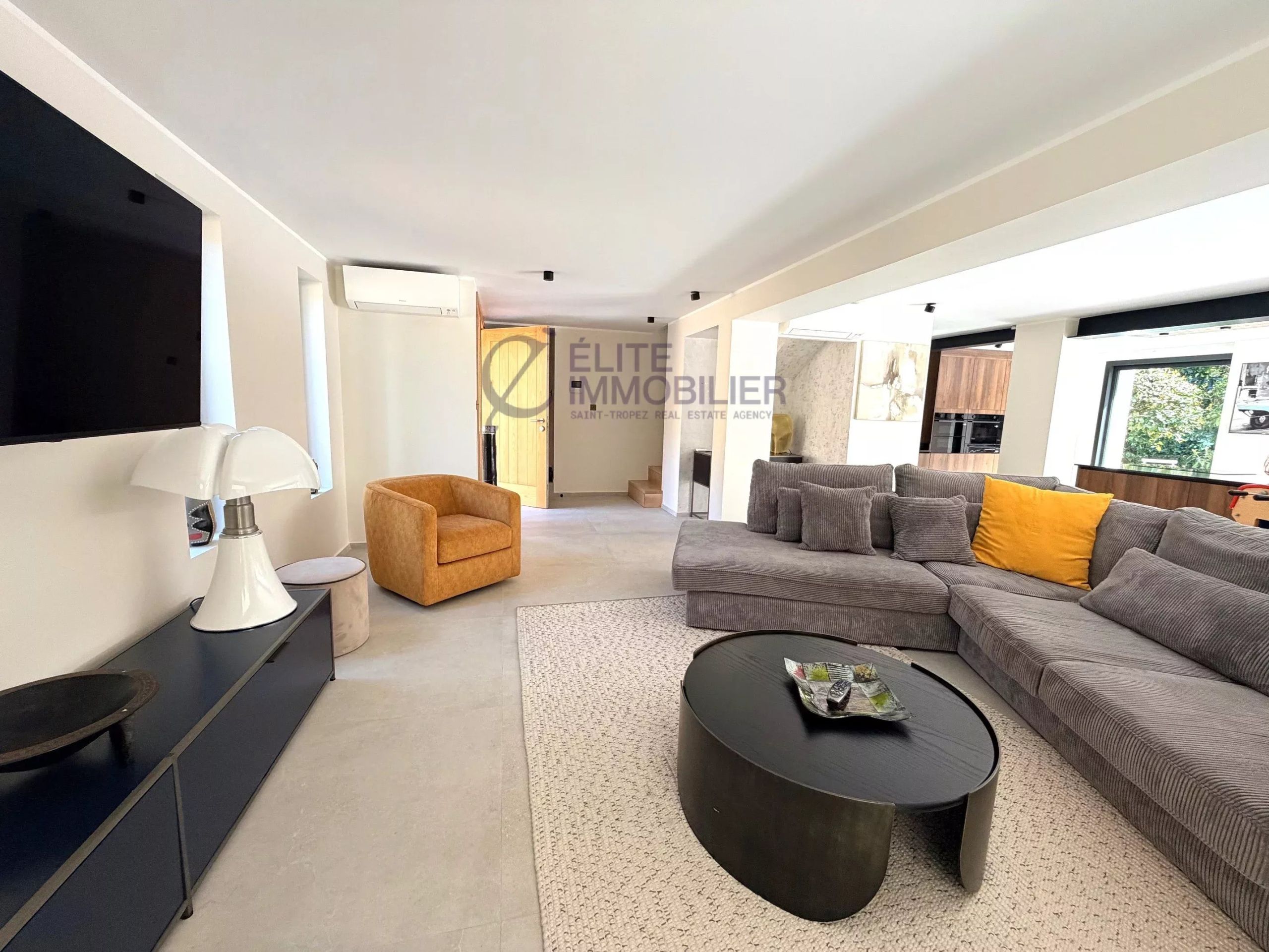 maison 5 Pièces en vente sur La Croix-Valmer (83420)