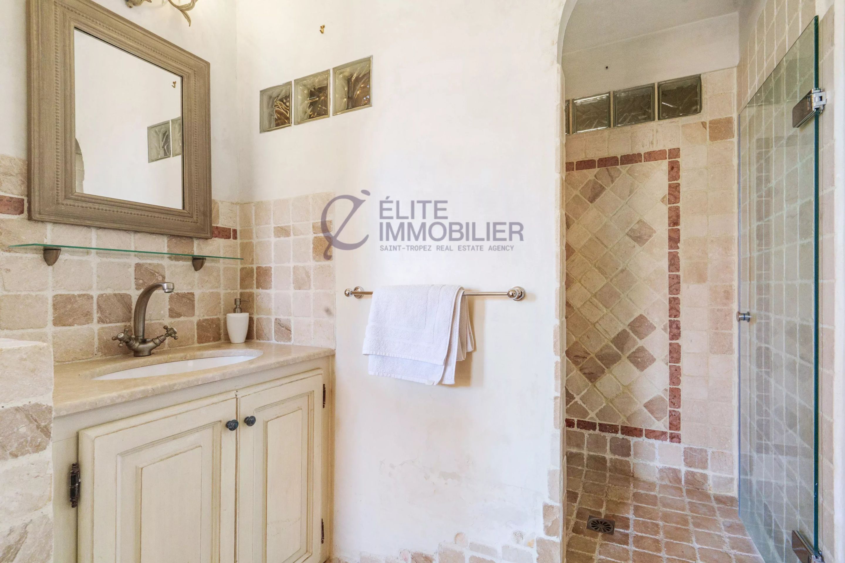 maison 4 Pièces en vente sur Saint-Tropez (83990)