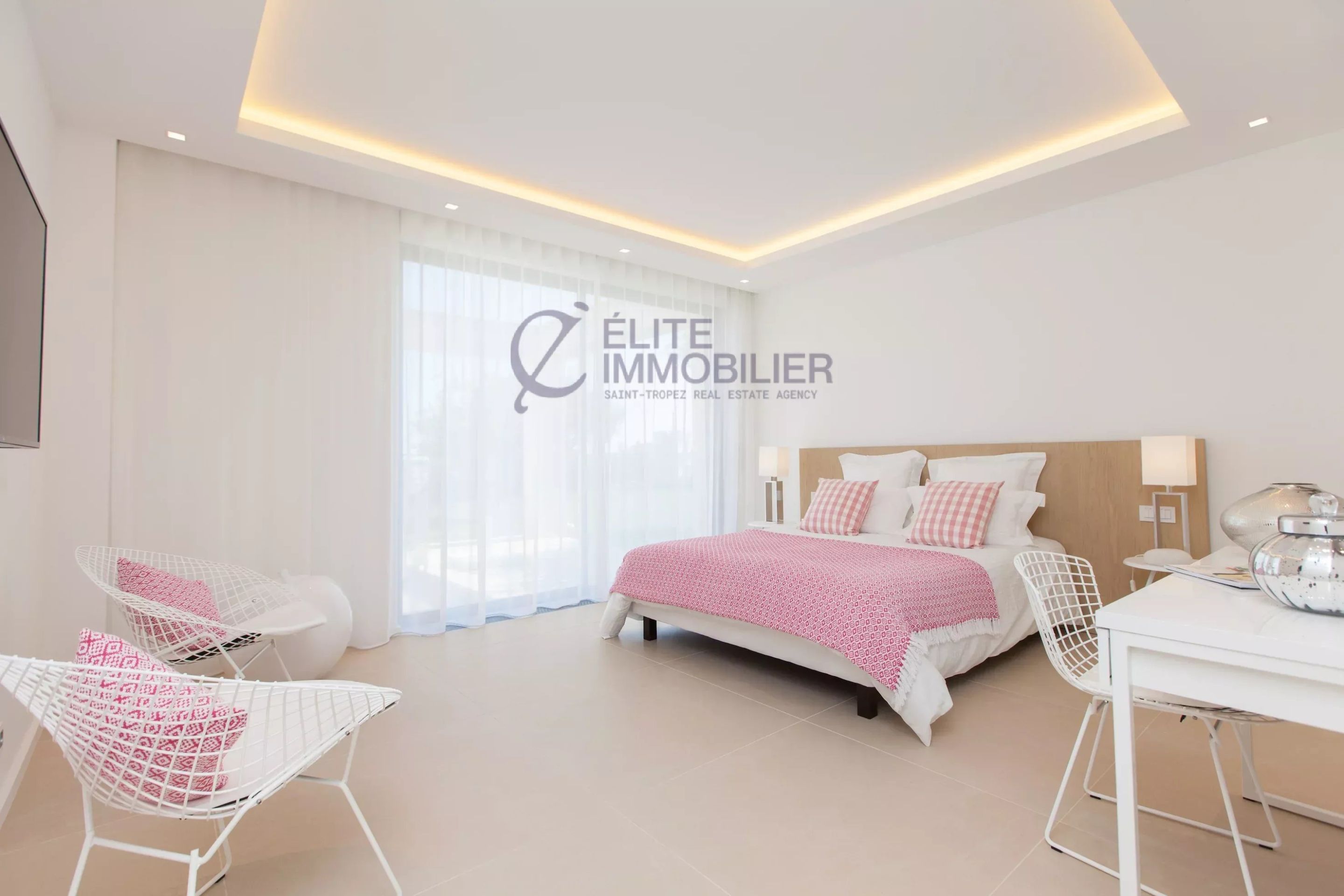 villa 8 Pièces en vente sur Saint-Tropez (83990)