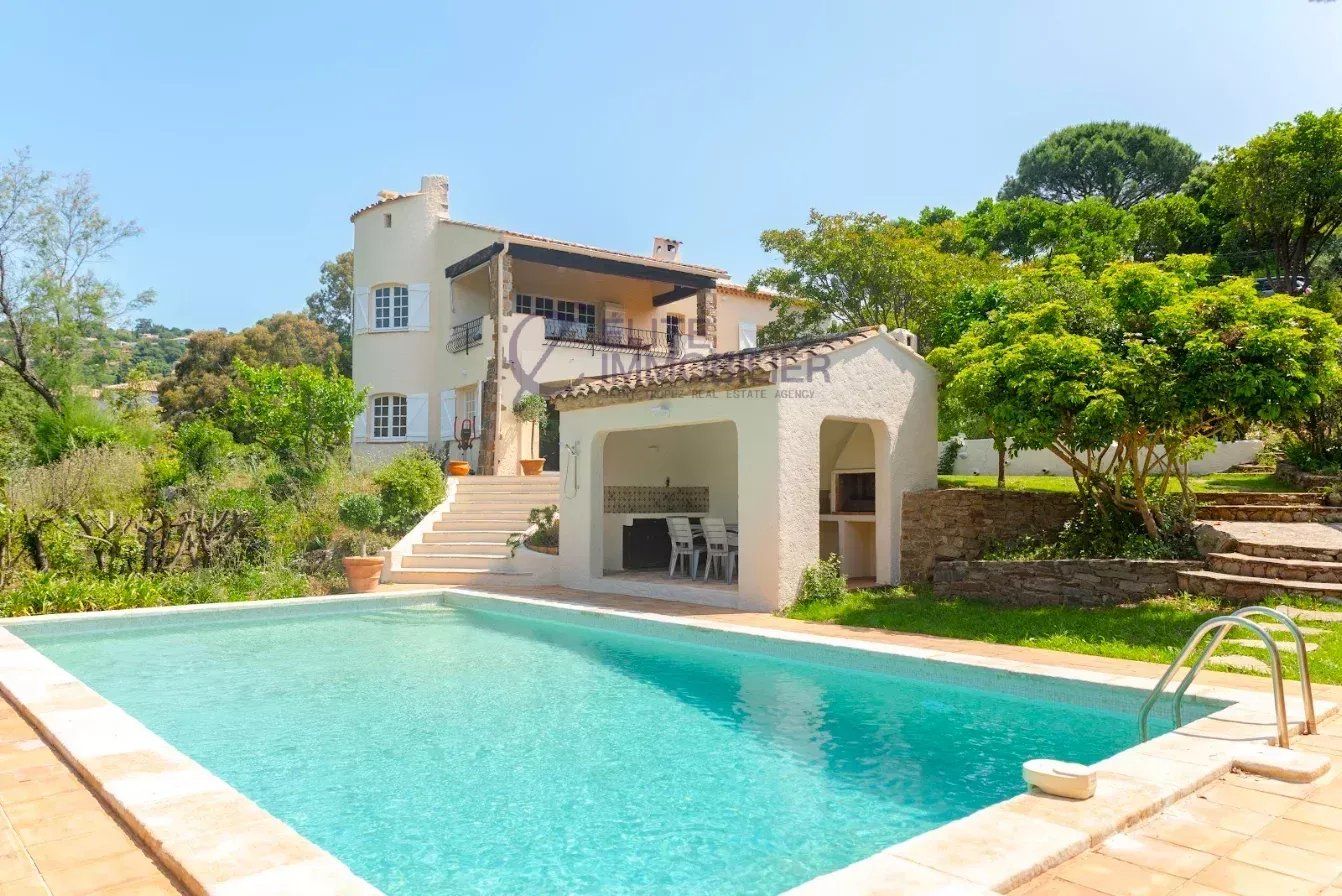 maison 7 Pièces en vente sur La Croix-Valmer (83420)
