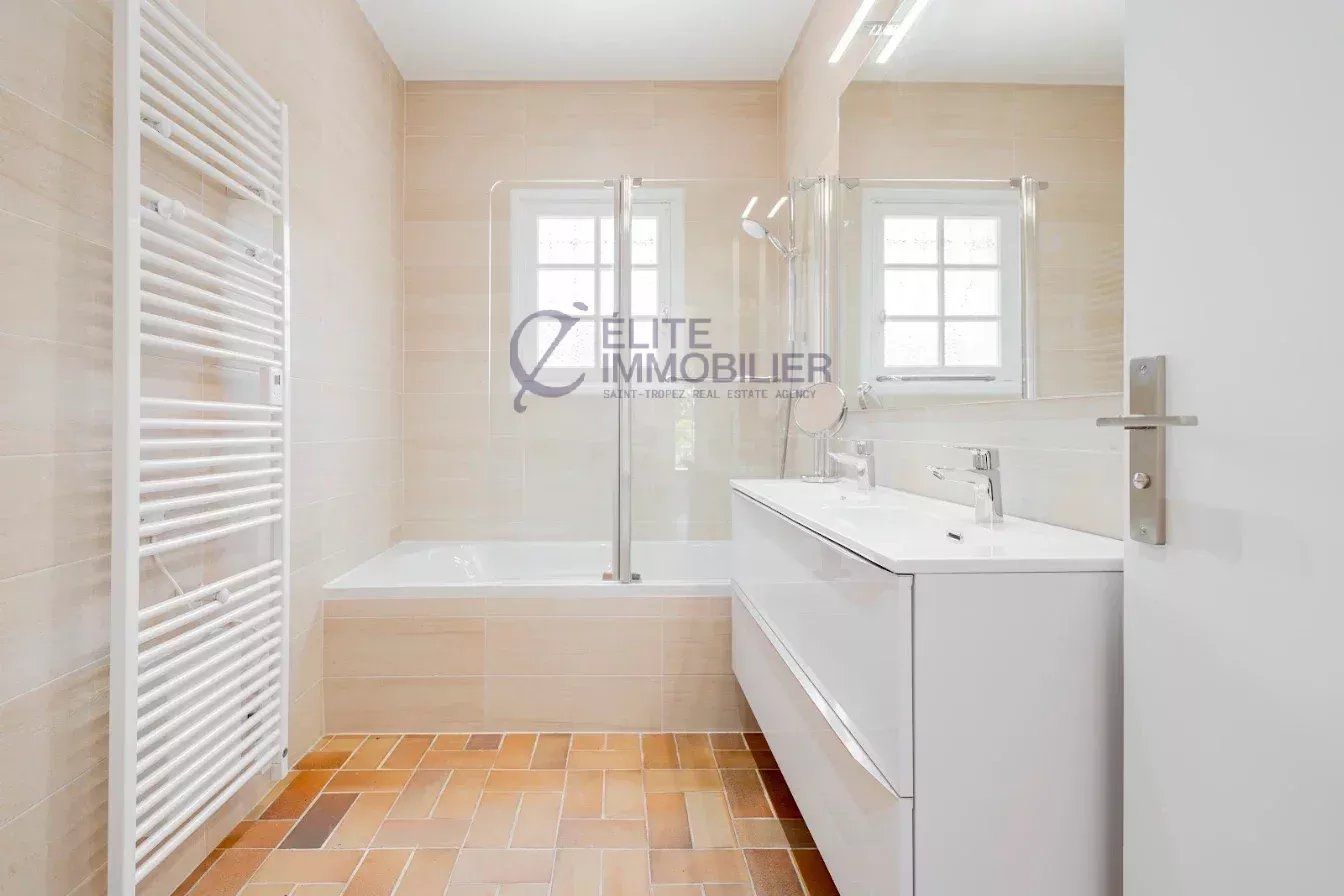 maison 7 Pièces en vente sur La Croix-Valmer (83420)