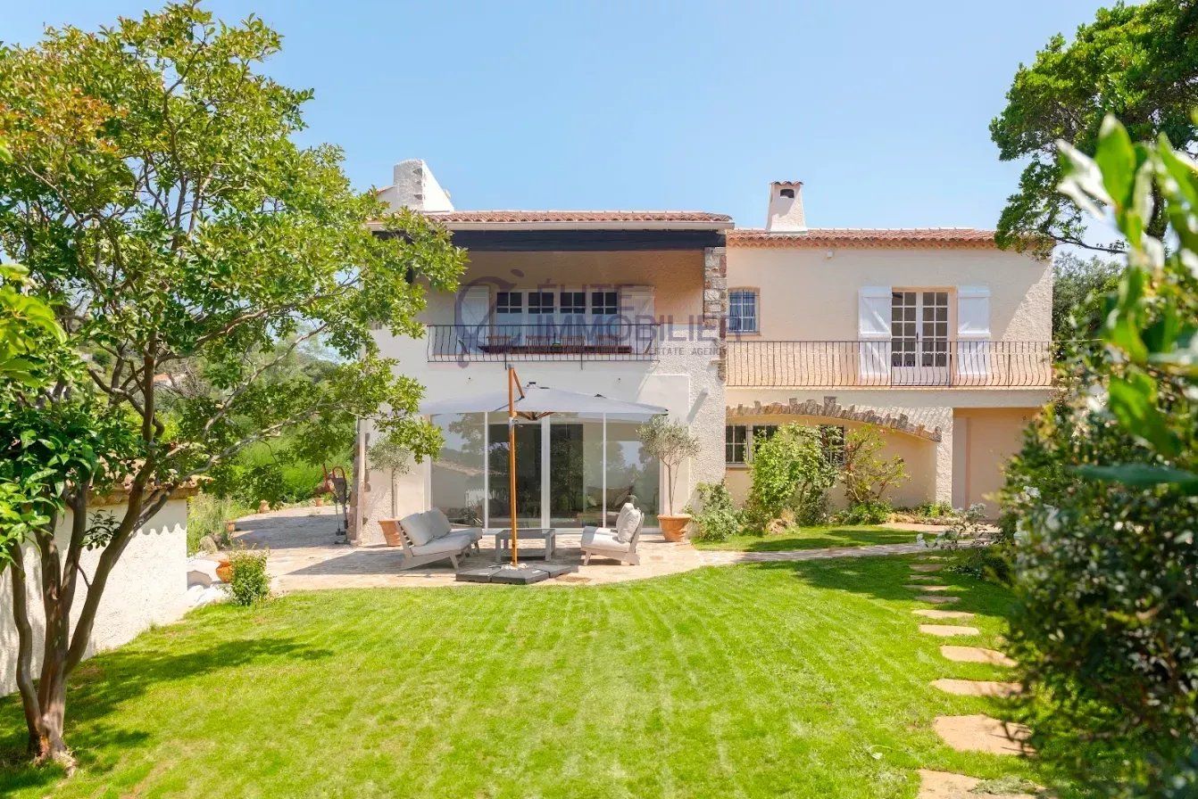 maison 7 Pièces en vente sur La Croix-Valmer (83420)
