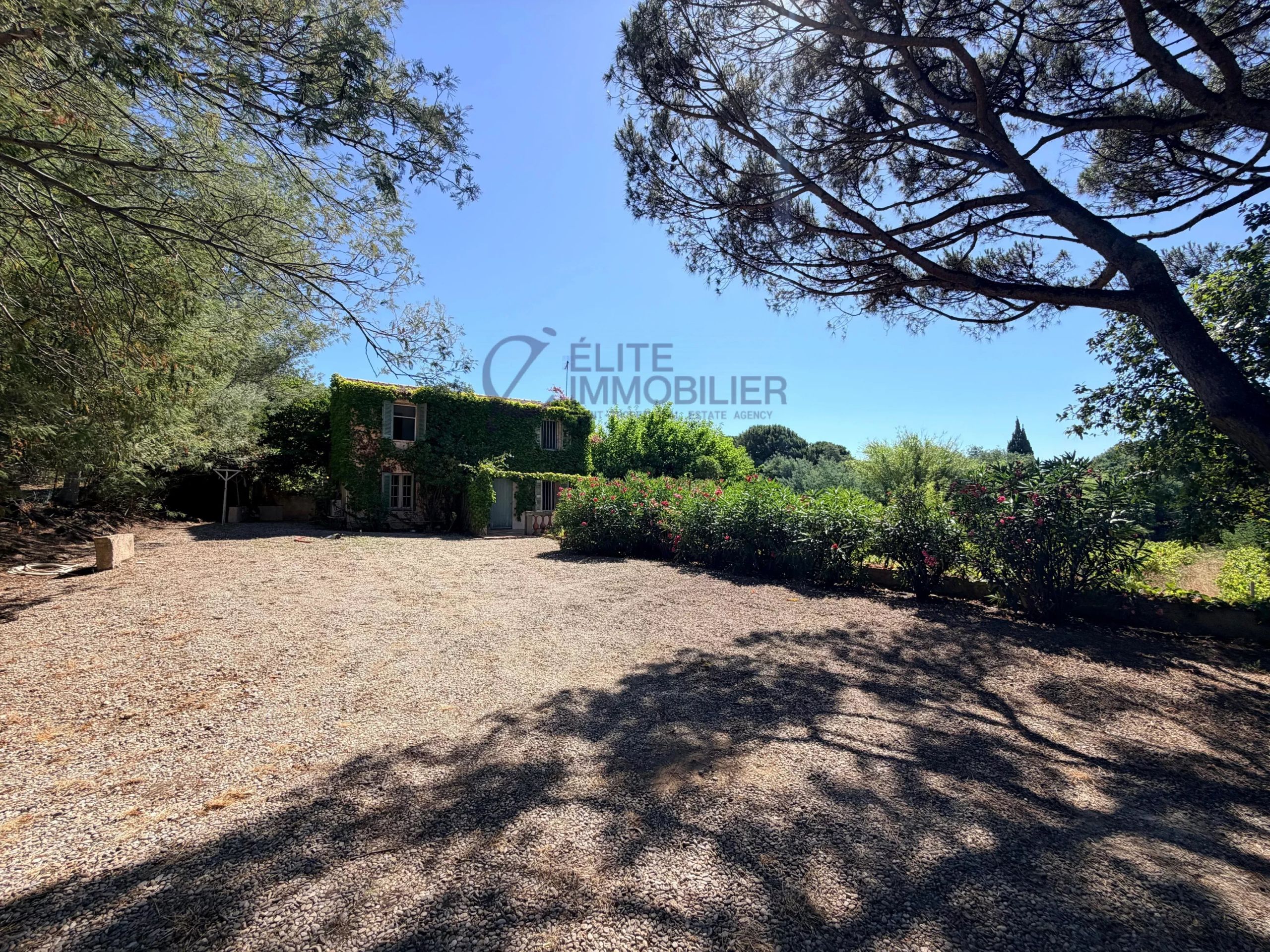 maison 8 Pièces en vente sur Saint-Tropez (83990)