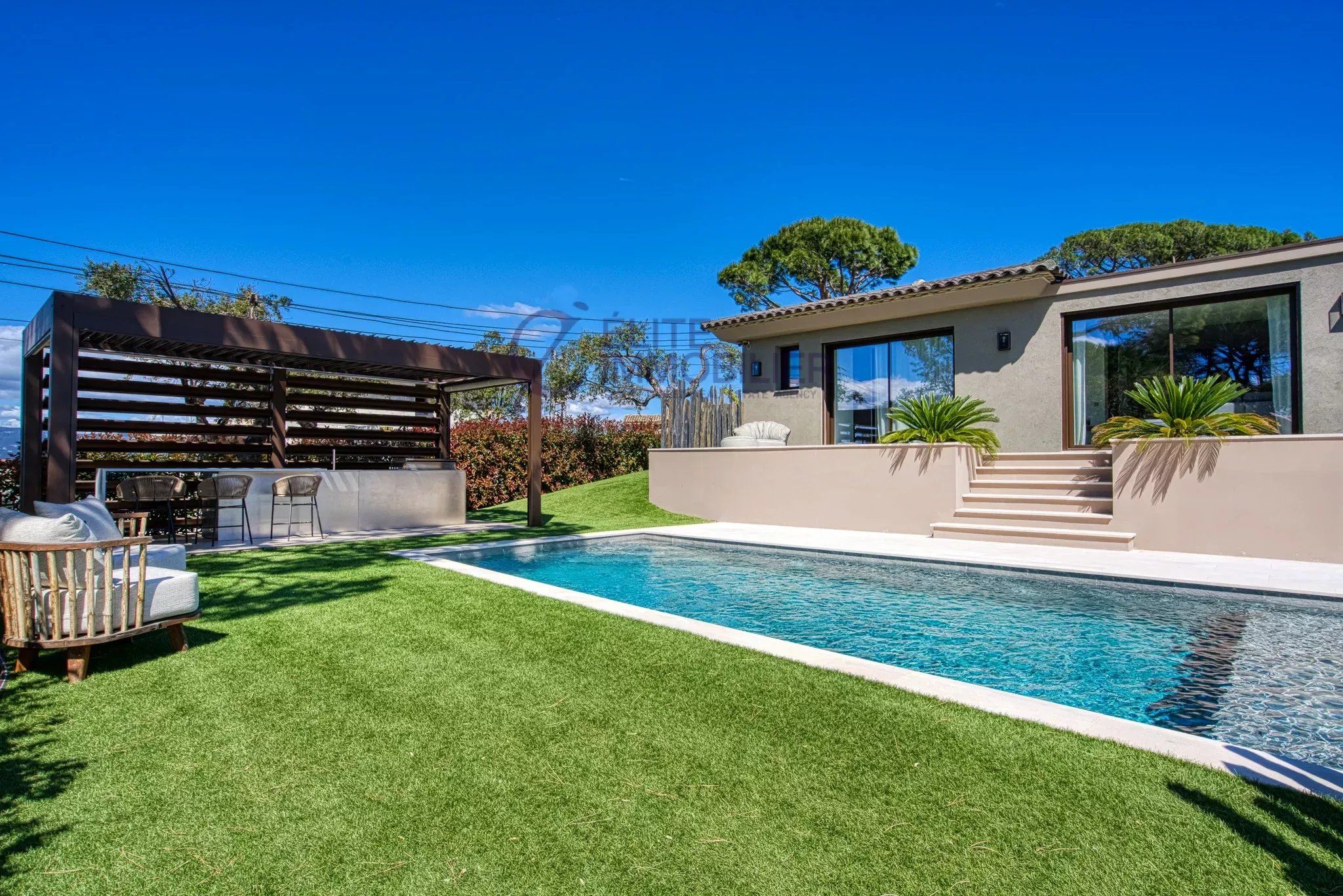 maison 6 Pièces en vente sur Sainte-Maxime (83120)