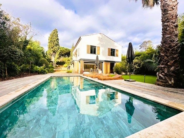 maison 5 Pièces en vente sur LA CROIX VALMER (83420)