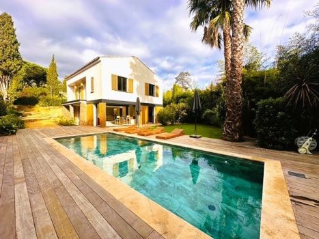 Vente Maison La Croix-Valmer 5&nbsp;Pièces 140&nbsp;m²