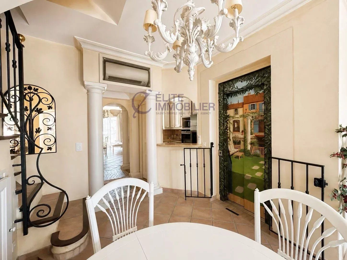 maison 7 Pièces en vente sur Port Grimaud (83310)