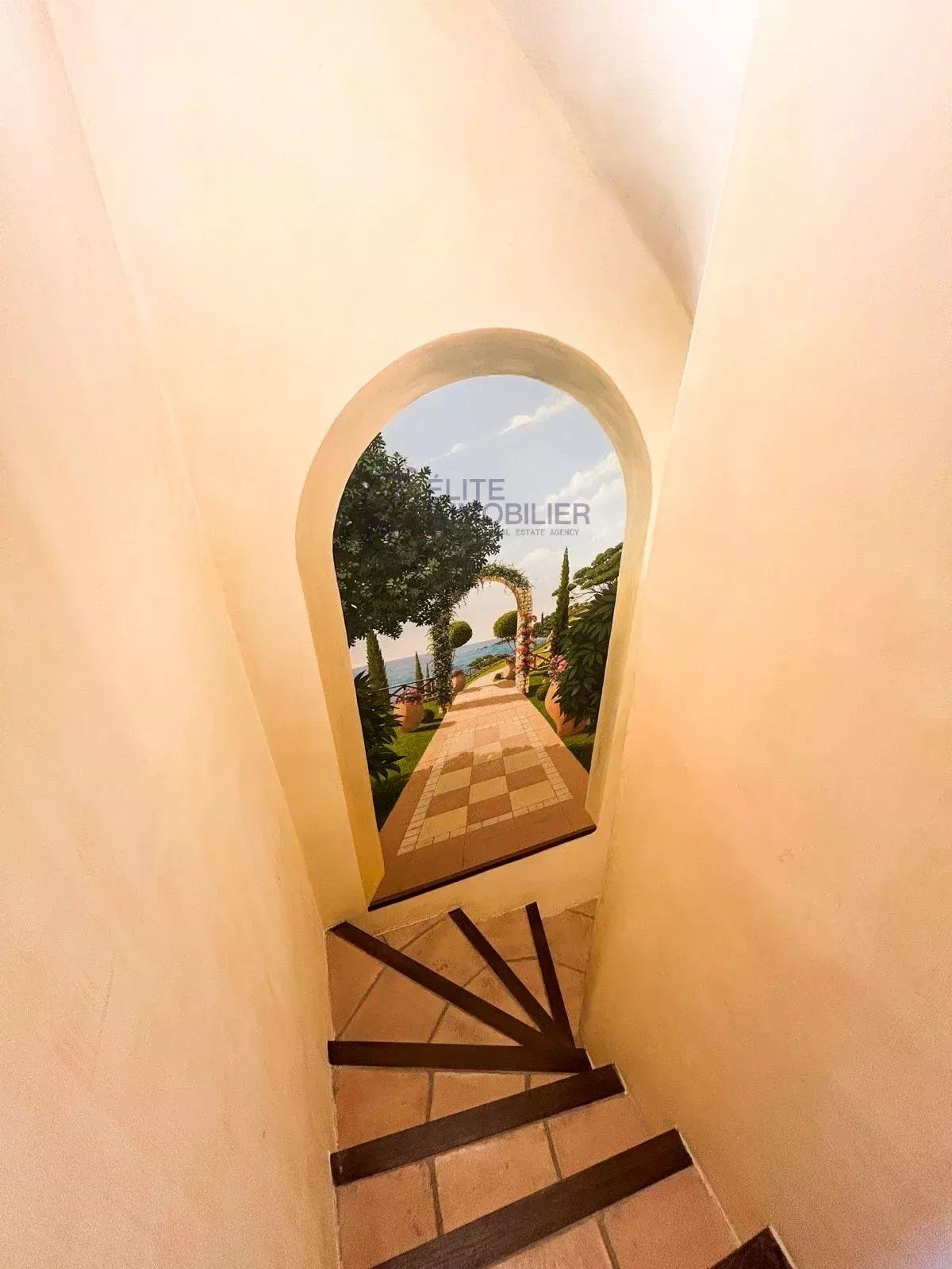 maison 7 Pièces en vente sur Port Grimaud (83310)